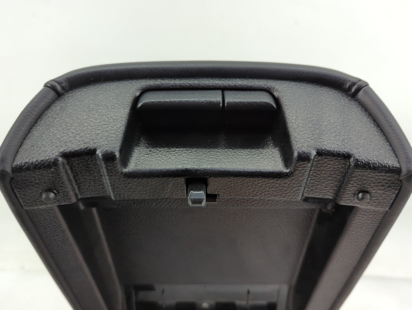 2013-2014 Nissan Murano Center Console Armrest Cover Lid Fits Fits 2013 2014 OEM Used Auto Parts - Oemusedautoparts1.com
