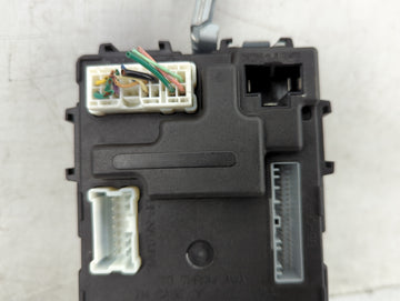 2013-2014 Nissan Murano Body Control Module Bcm Inner Cabin Fuse Box