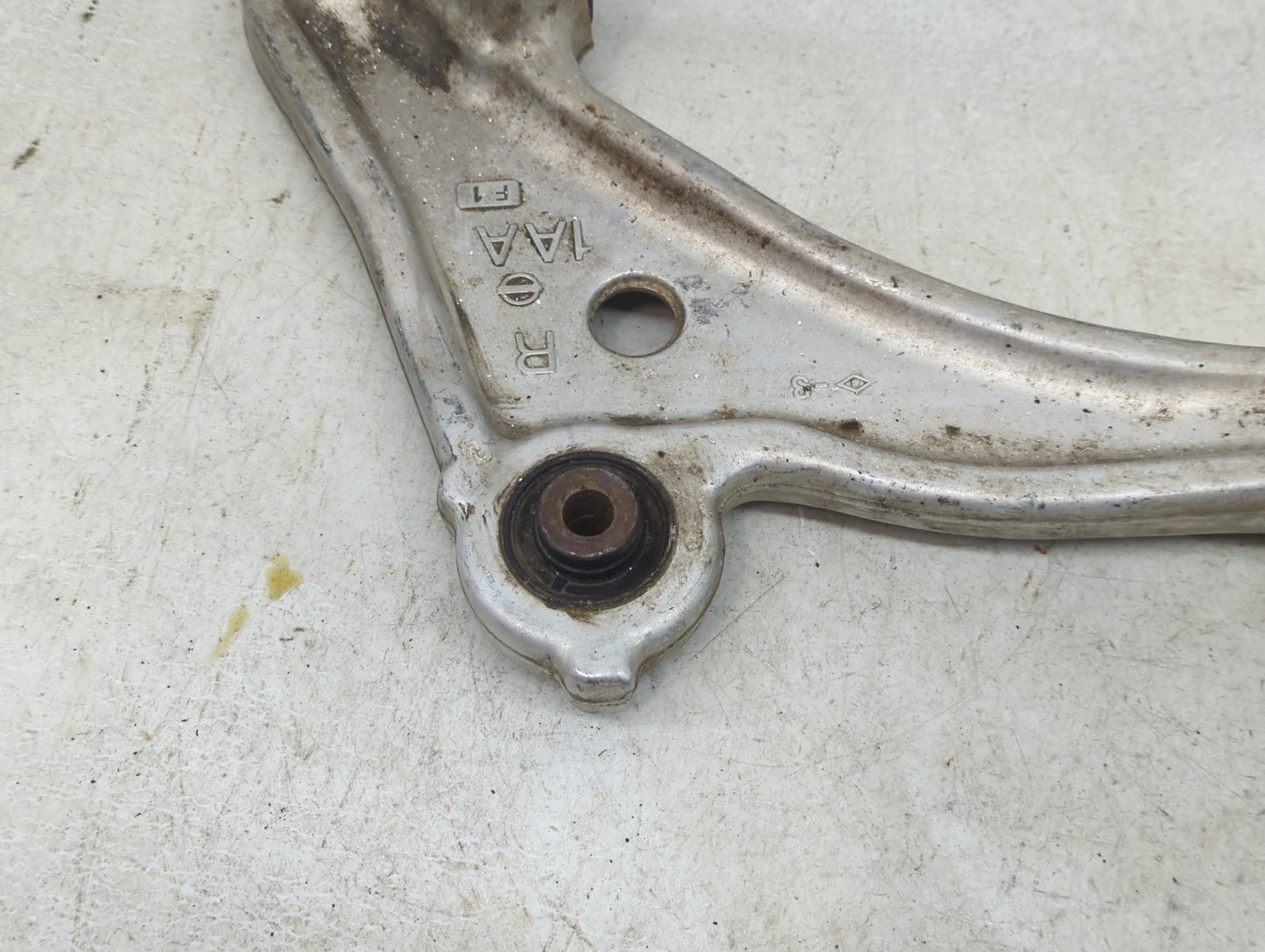 2009-2014 Nissan Murano Passenger Front Lower Control Arm Oem 1244760 - Oemusedautoparts1.com