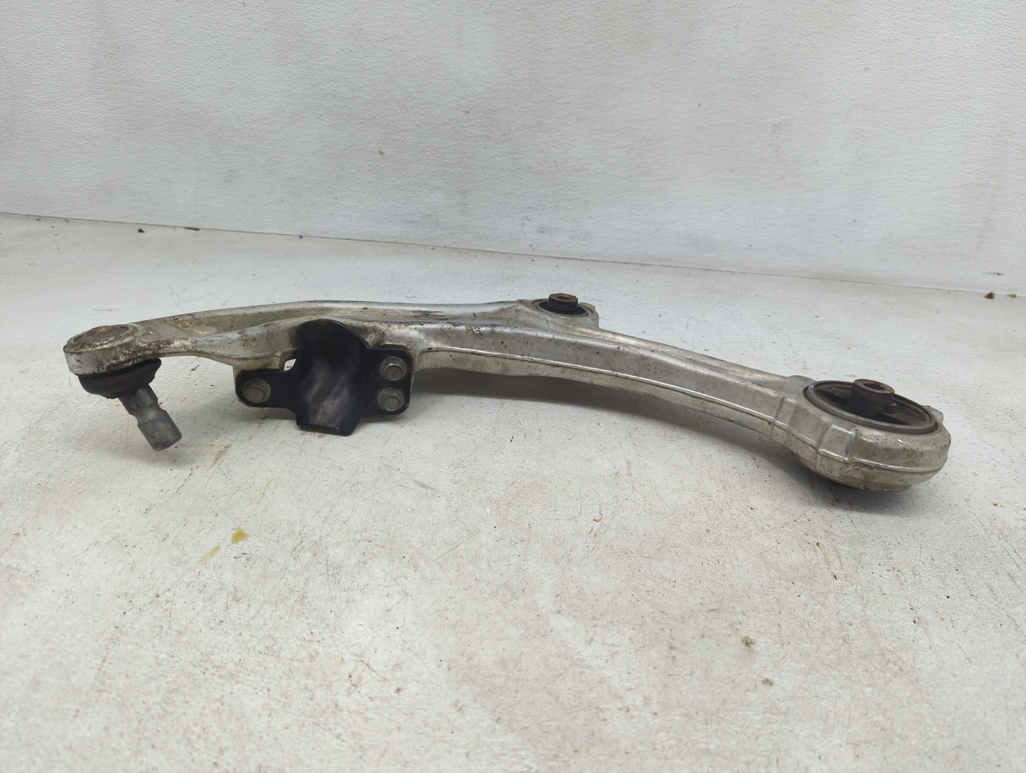 2009-2014 Nissan Murano Passenger Front Lower Control Arm Oem 1244760 - Oemusedautoparts1.com