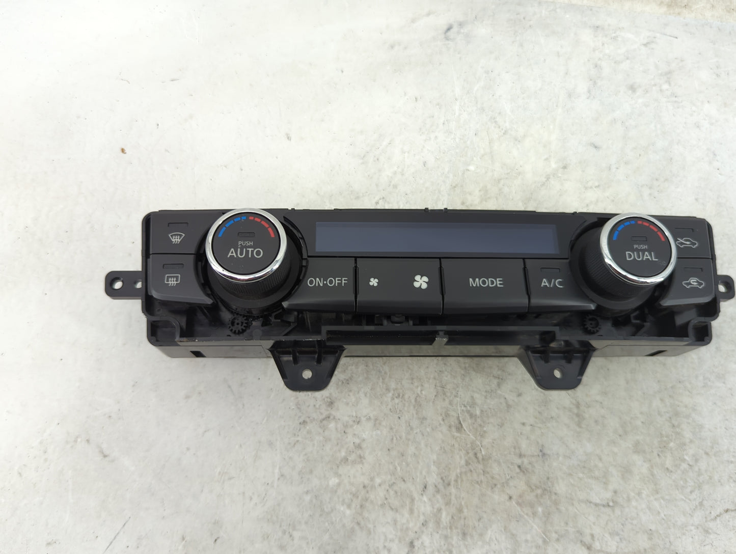0 Nissan Pathfinder Climate Control Module Temperature AC/Heater Replacement P/N:T28434 Fits OEM Used Auto Parts - Oemusedau