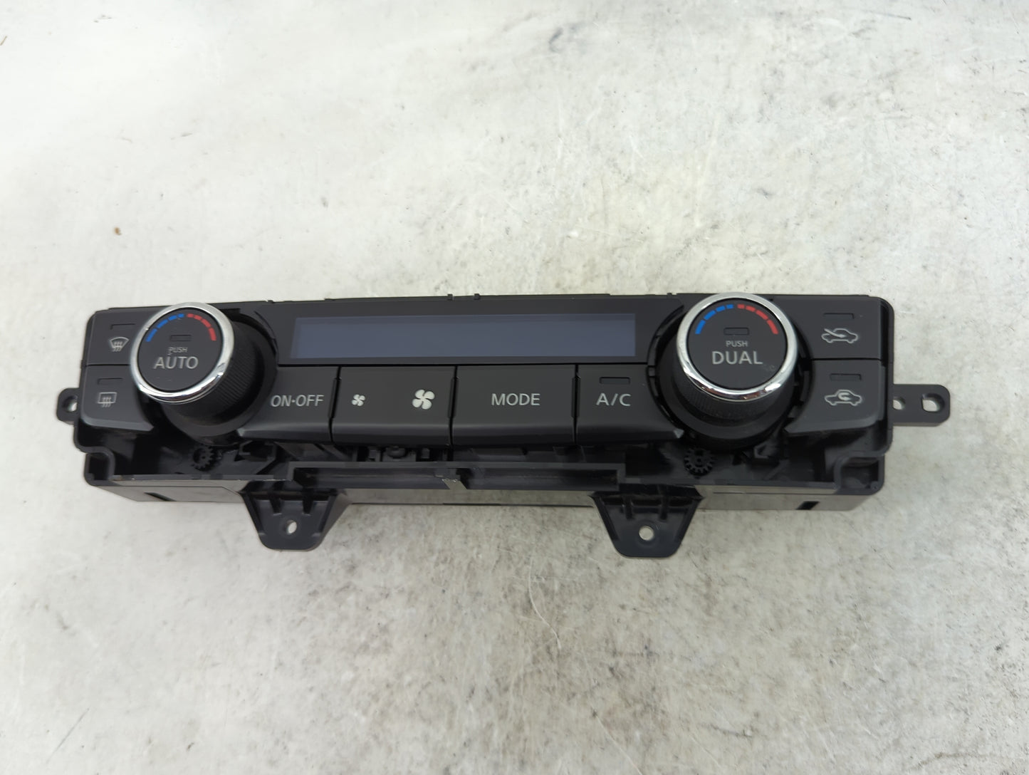 0 Nissan Pathfinder Climate Control Module Temperature AC/Heater Replacement P/N:T28434 Fits OEM Used Auto Parts - Oemusedau