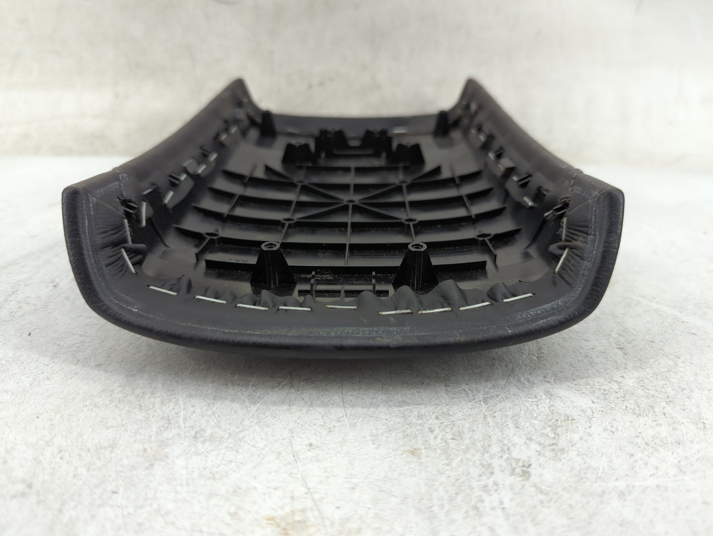 2014-2016 Nissan Rogue Center Console Armrest Cover Lid Fits Fits 2014 2015 2016 OEM Used Auto Parts - Oemusedautoparts1.com