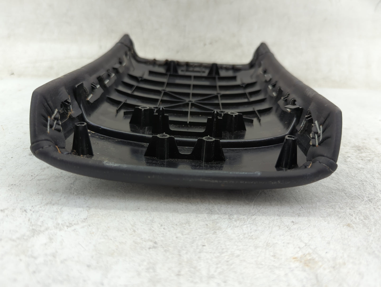 2014-2016 Nissan Rogue Center Console Armrest Cover Lid Fits Fits 2014 2015 2016 OEM Used Auto Parts - Oemusedautoparts1.com