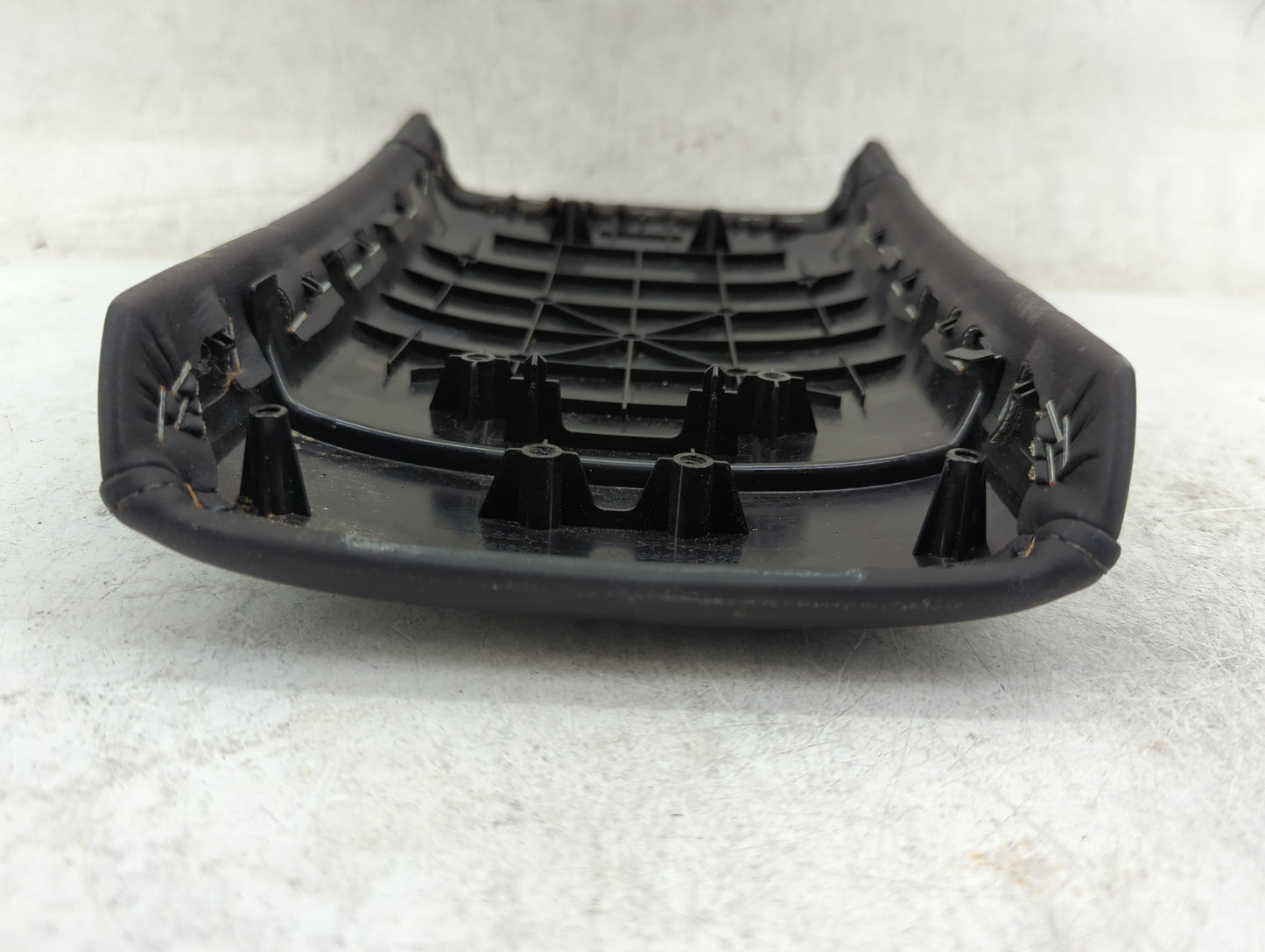2014-2016 Nissan Rogue Center Console Armrest Cover Lid Fits Fits 2014 2015 2016 OEM Used Auto Parts - Oemusedautoparts1.com