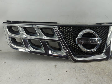 2011-2015 Nissan Rogue Front Grille Bumper Not Included - Oemusedautoparts1.com