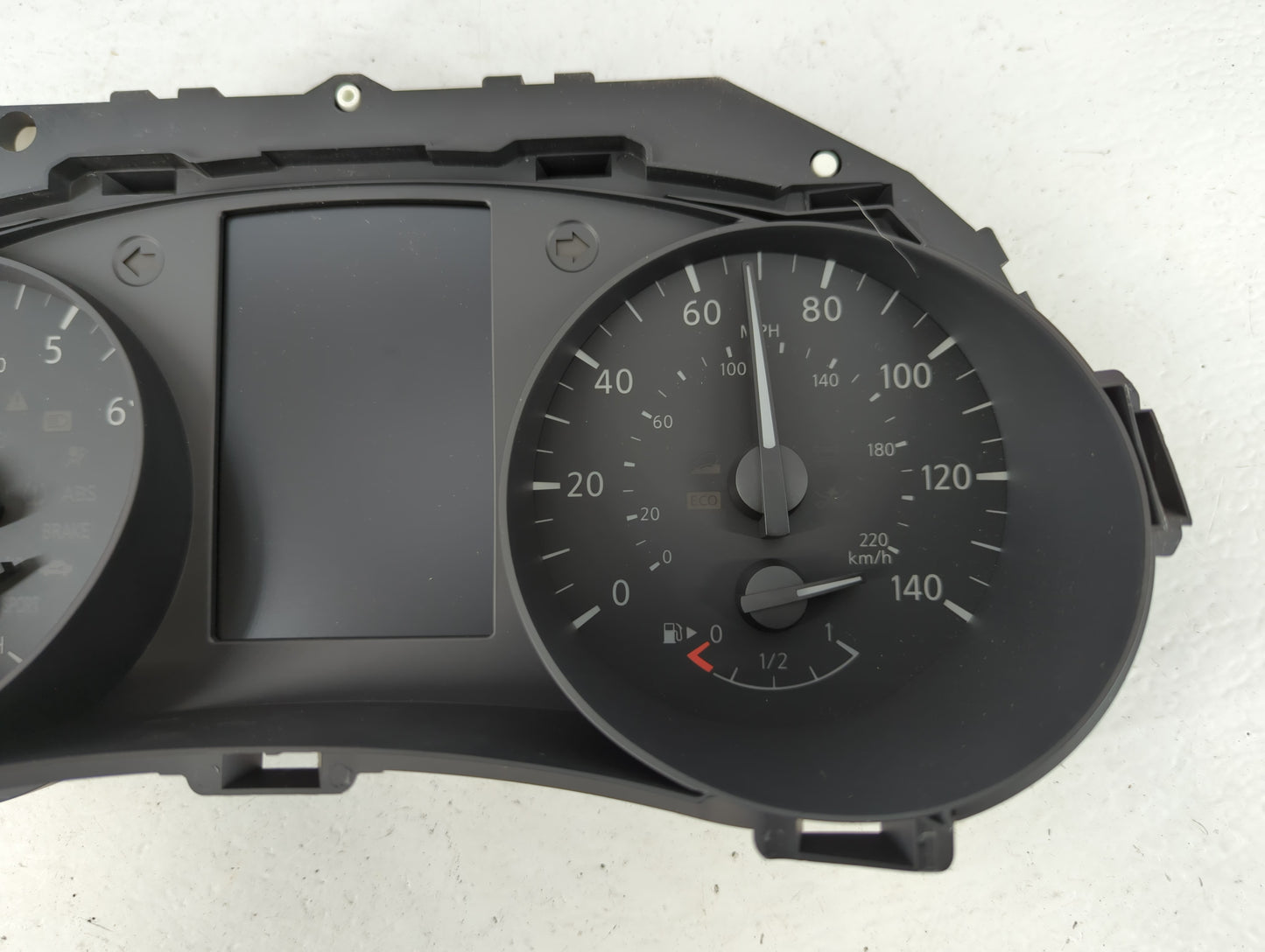 2018 Nissan Rogue Instrument Cluster Speedometer Gauges P/N:5HR0A/MEST 5HR0A/GZPM, 5HR0A/7IWC Fits OEM Used Auto Parts - Oem