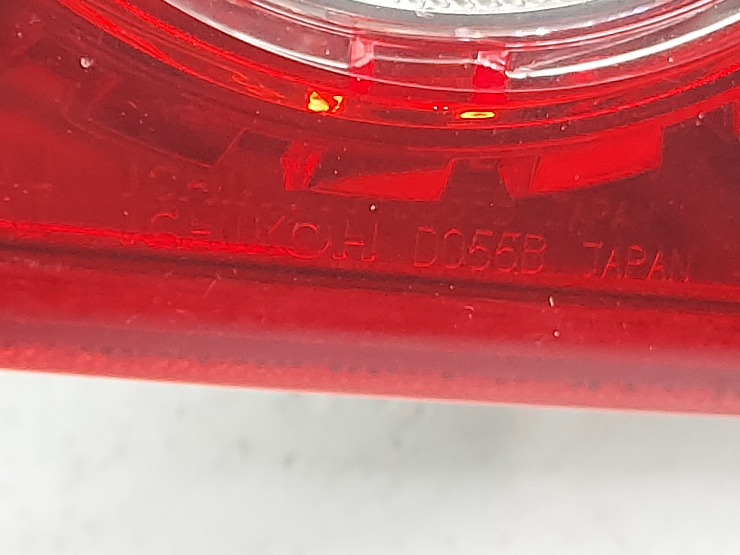 2009-2015 Nissan Rogue Driver Left Side Deck Lid Mounted Tail Light - Oemusedautoparts1.com