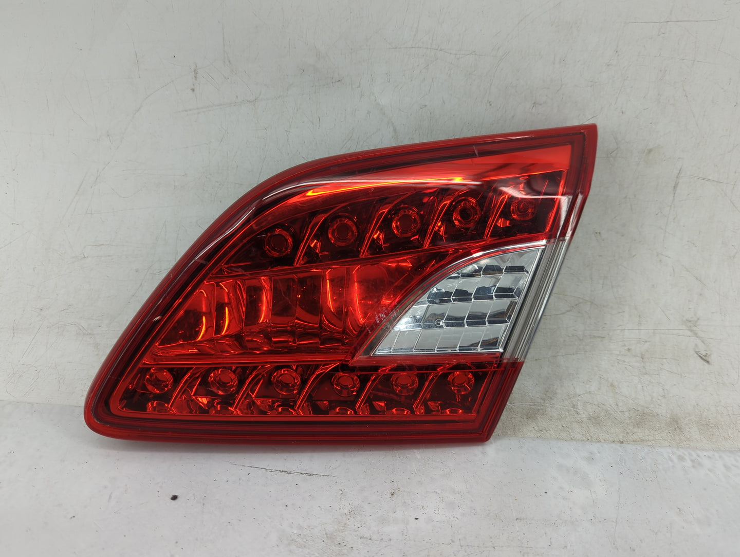 2013-2015 Nissan Sentra Passenger Right Side Deck Lid Mounted Tail Light - Oemusedautoparts1.com