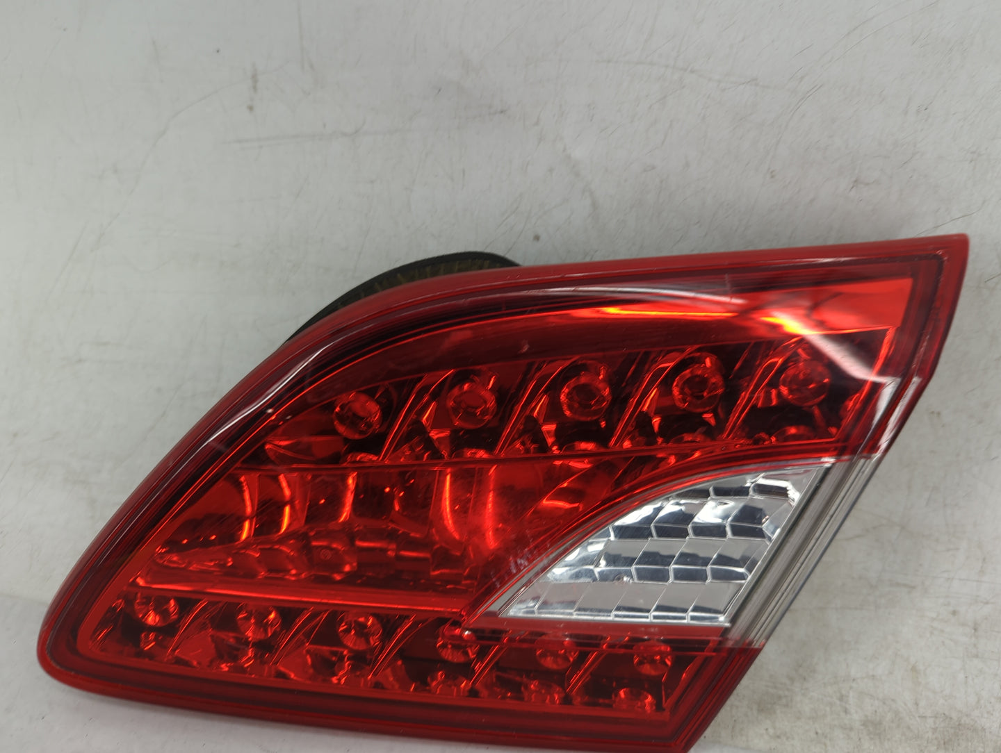 2013-2015 Nissan Sentra Passenger Right Side Deck Lid Mounted Tail Light - Oemusedautoparts1.com