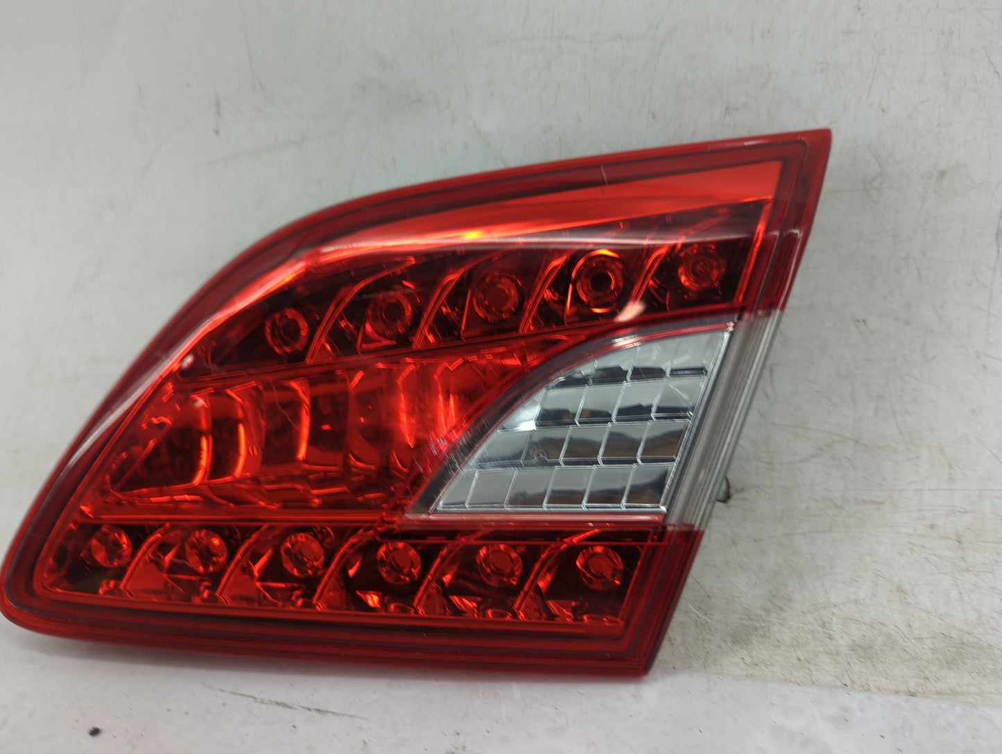 2013-2015 Nissan Sentra Passenger Right Side Deck Lid Mounted Tail Light - Oemusedautoparts1.com