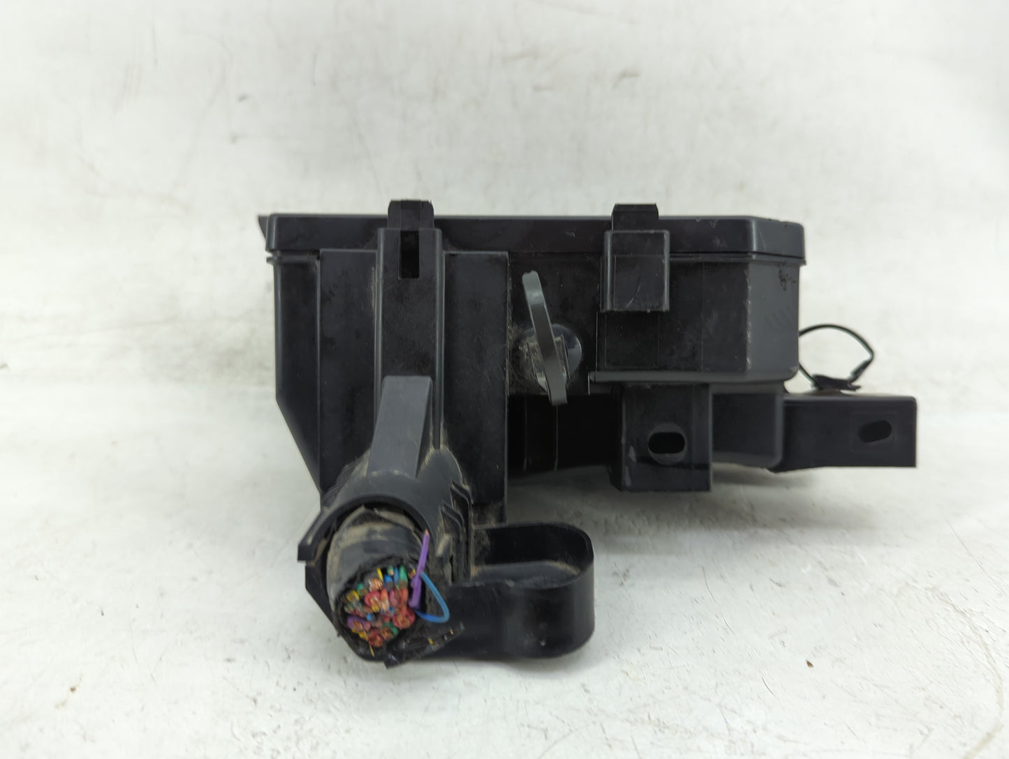 2013-2019 Nissan Sentra Fusebox Fuse Box Panel Relay Module Fits Fits 2013 2014 2015 2016 2017 2018 2019 OEM Used Auto Parts