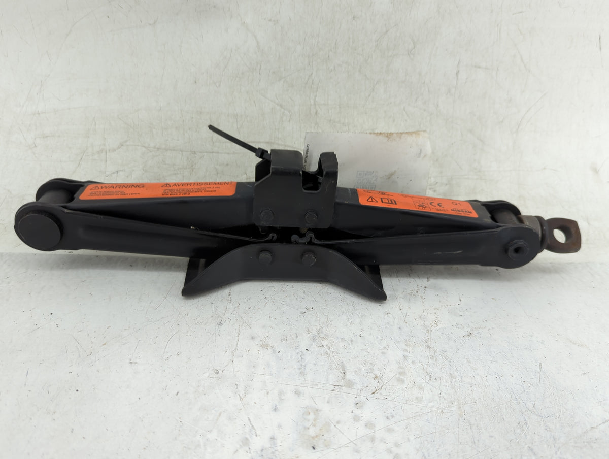Nissan Sentra Spare Scissor Car Jack 888922 - Oemusedautoparts1.com
