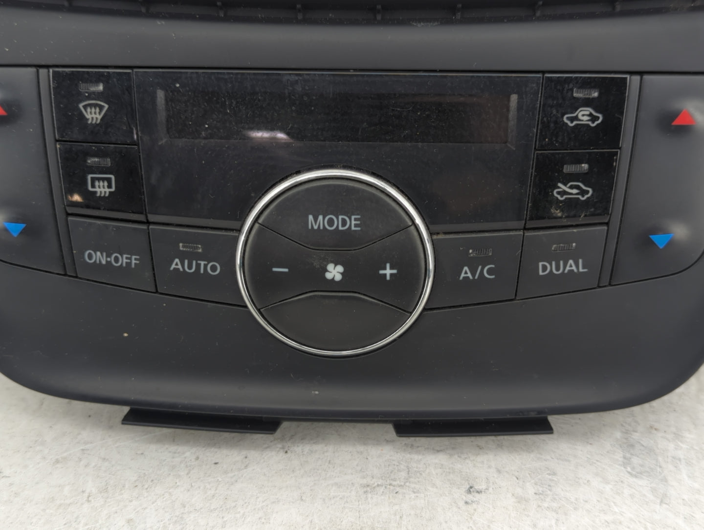2015-2019 Nissan Sentra Climate Control Module Temperature AC/Heater Replacement Fits Fits 2015 2016 2017 2018 2019 OEM Used