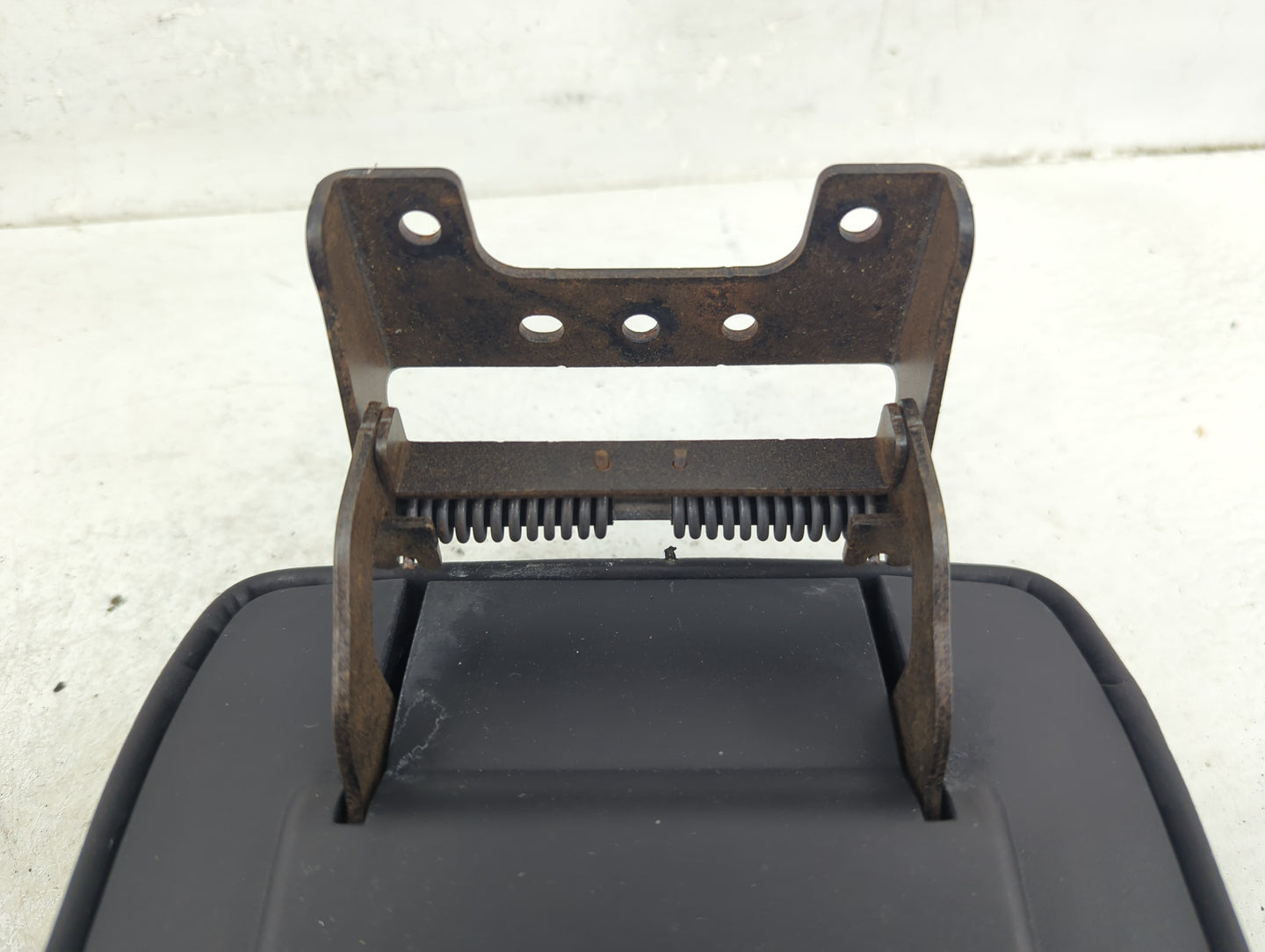 2013-2016 Nissan Sentra Center Console Armrest Cover Lid Fits Fits 2013 2014 2015 2016 OEM Used Auto Parts - Oemusedautopart