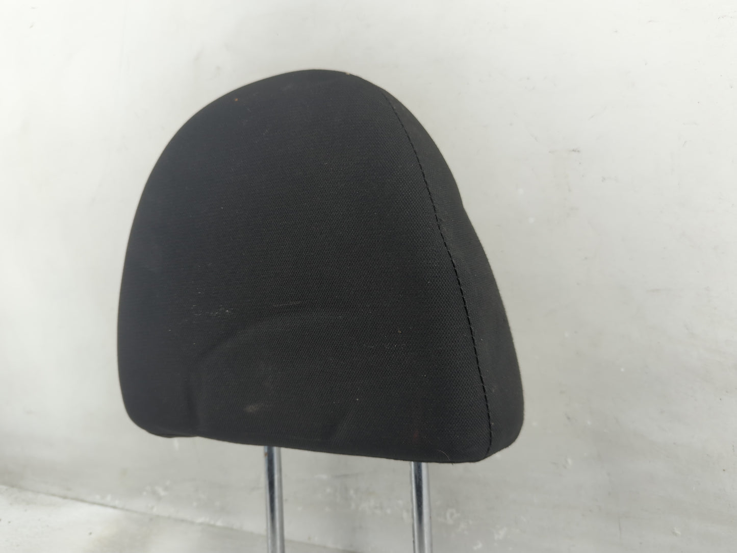 2014-2015 Nissan Versa Headrest Head Rest Front Driver Passenger Seat - Oemusedautoparts1.com