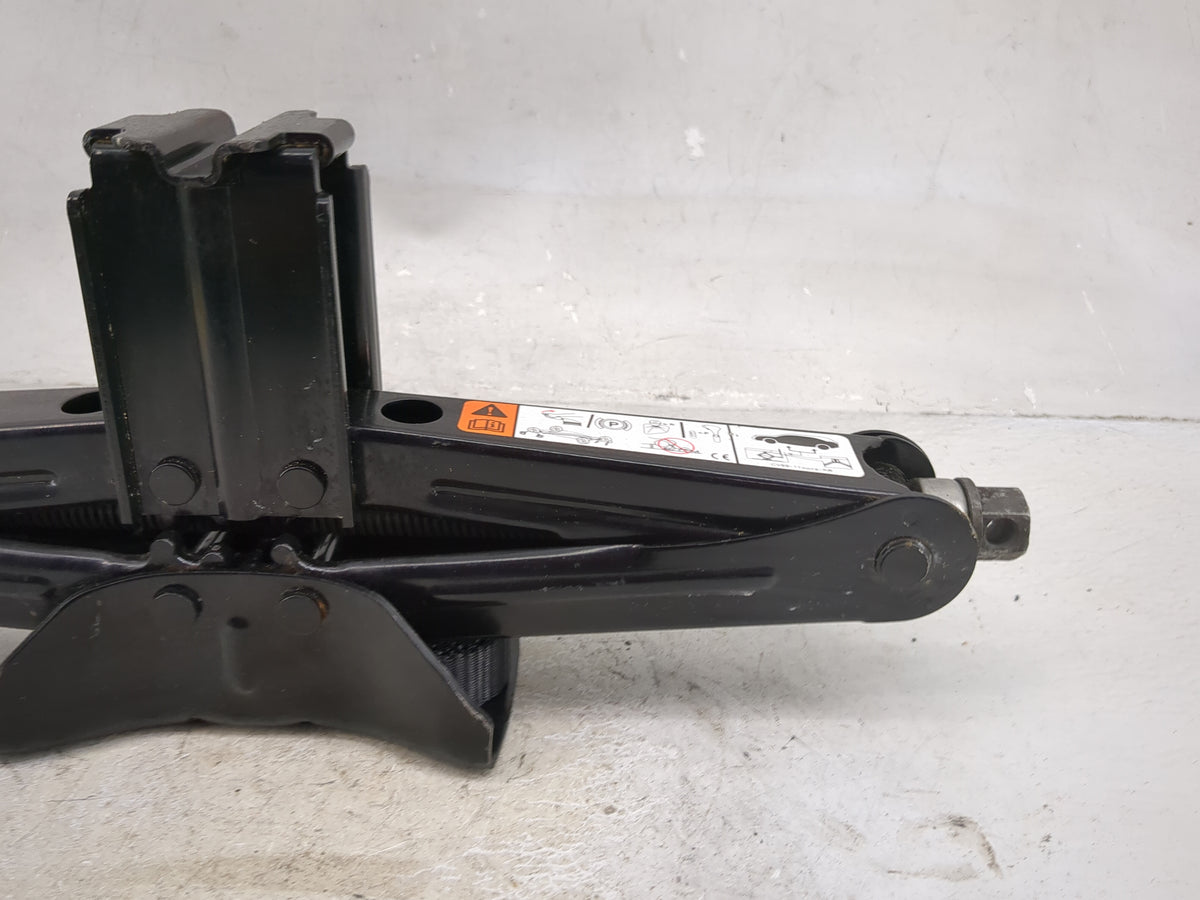 Nissan Versa Spare Scissor Car Jack 5040450 - Oemusedautoparts1.com