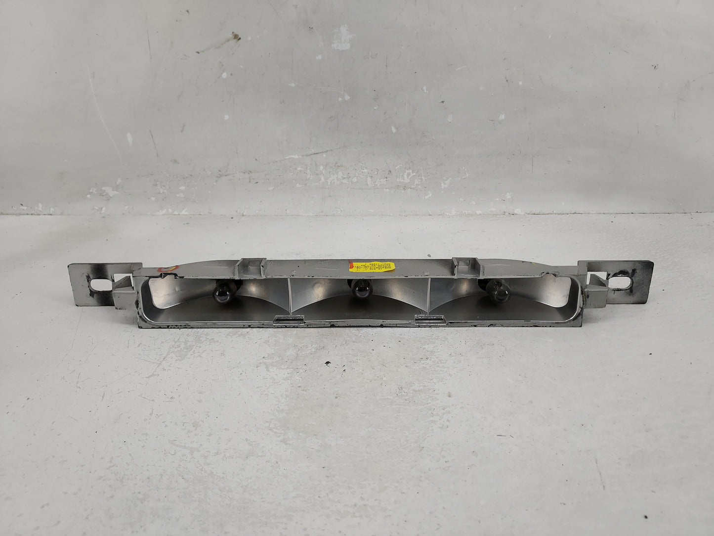 1999-2004 Oldsmobile Alero Driver Left Side Deck Lid Mounted Tail Light 993343 - Oemusedautoparts1.com