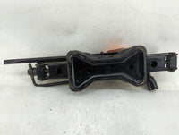 2000 Oldsmobile Bravada Spare Scissor Car Jack 1120728 - Oemusedautoparts1.com