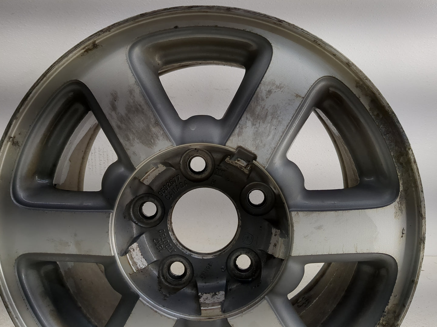 1998-2001 Oldsmobile Bravada Oem Wheel Rim 1383414 - Oemusedautoparts1.com