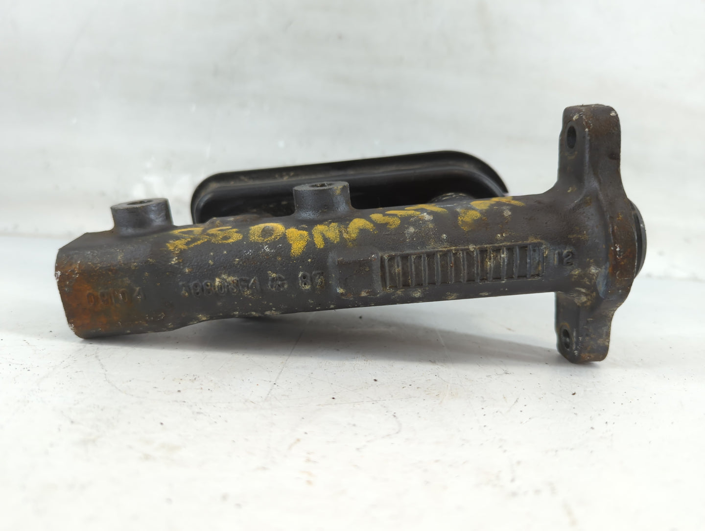 Oldsmobile Dynamic 88 Brake Master Cylinder - Oemusedautoparts1.com