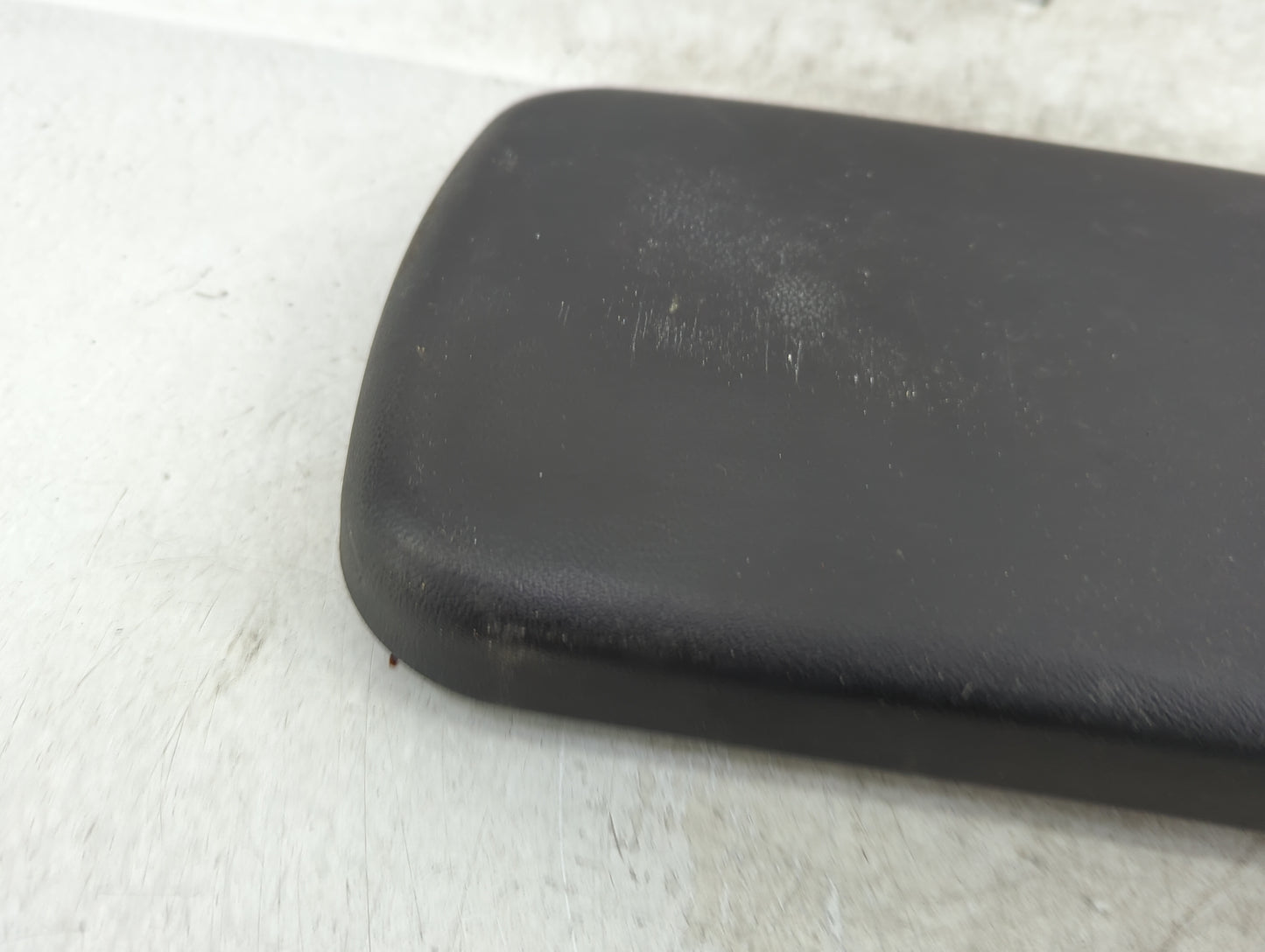 2006-2010 Pontiac G6 Center Console Armrest Cover Lid Fits Fits 2006 2007 2008 2009 2010 OEM Used Auto Parts - Oemusedautopa