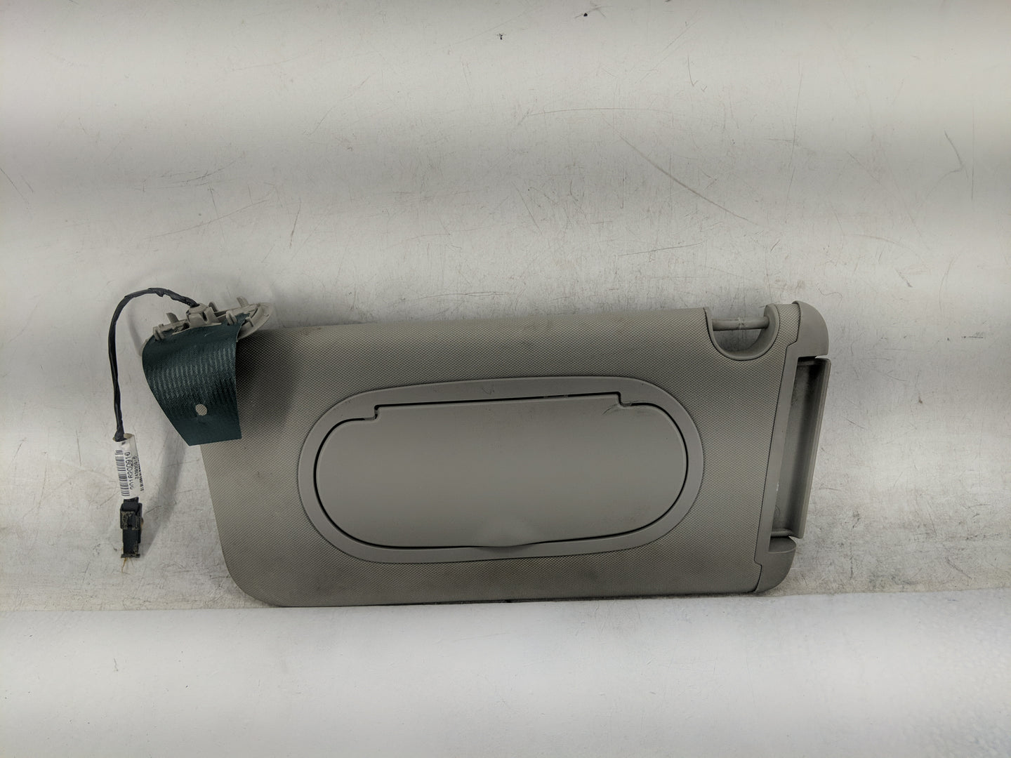 2005-2010 Pontiac G6 Sun Visor Shade Replacement Driver Left Mirror Fits Fits 2005 2006 2007 2008 2009 2010 OEM Used Auto Pa