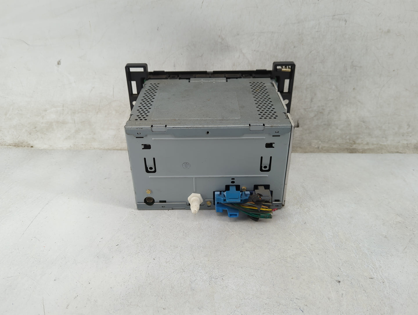 2008-2009 Pontiac G6 Radio AM FM Cd Player Receiver Replacement Fits Fits 2008 2009 OEM Used Auto Parts - Oemusedautoparts1.