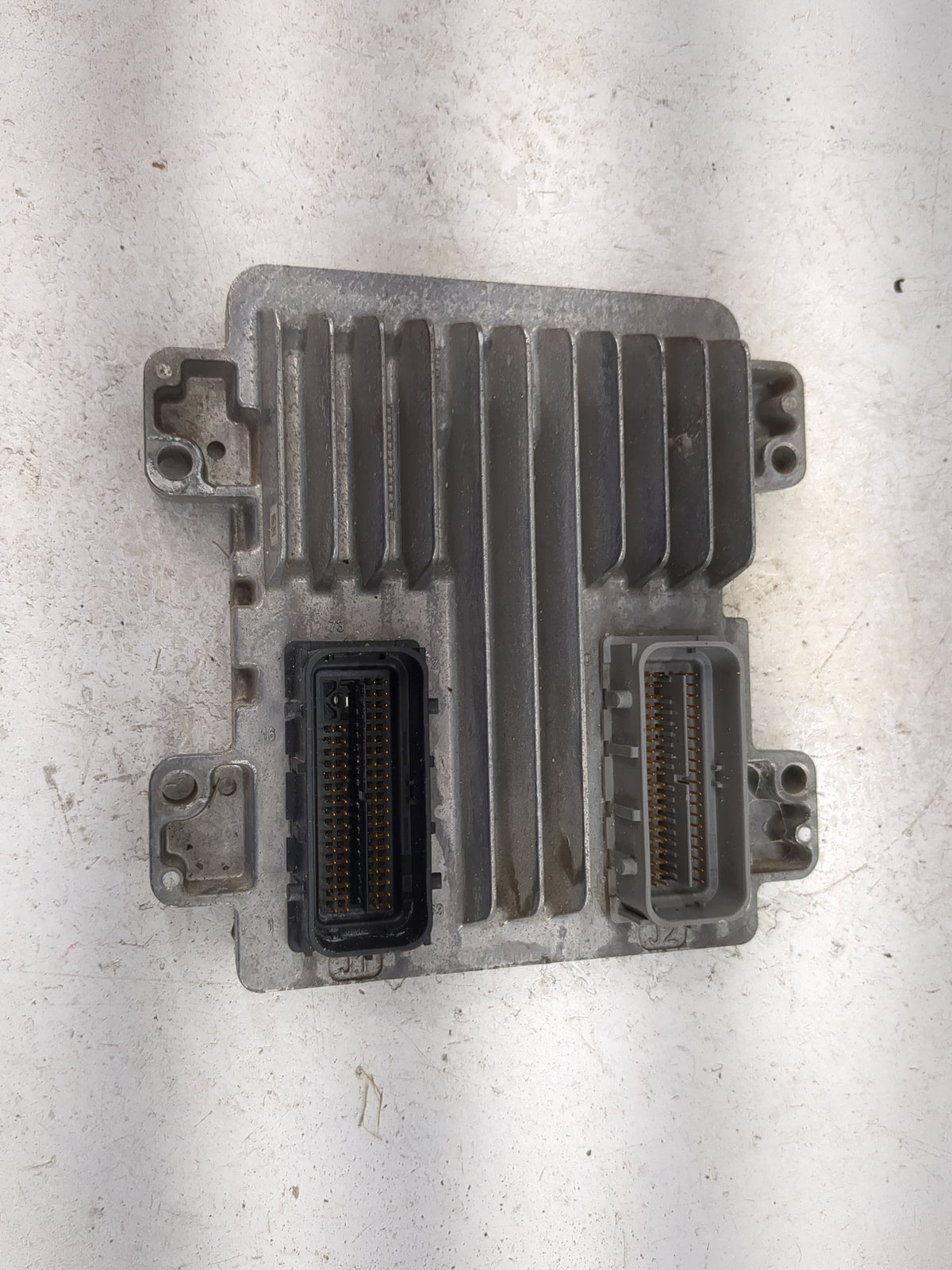 2009 Pontiac G6 PCM Engine Control Computer ECU ECM PCU OEM Fits Fits 2010 OEM Used Auto Parts - Oemusedautoparts1.com