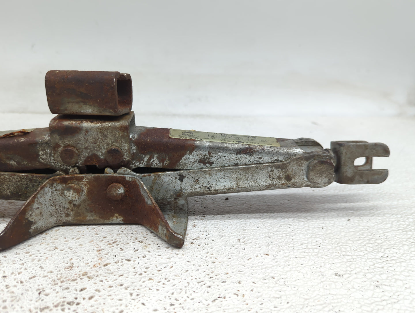 2007 Pontiac G6 Spare Scissor Car Jack 883432 - Oemusedautoparts1.com