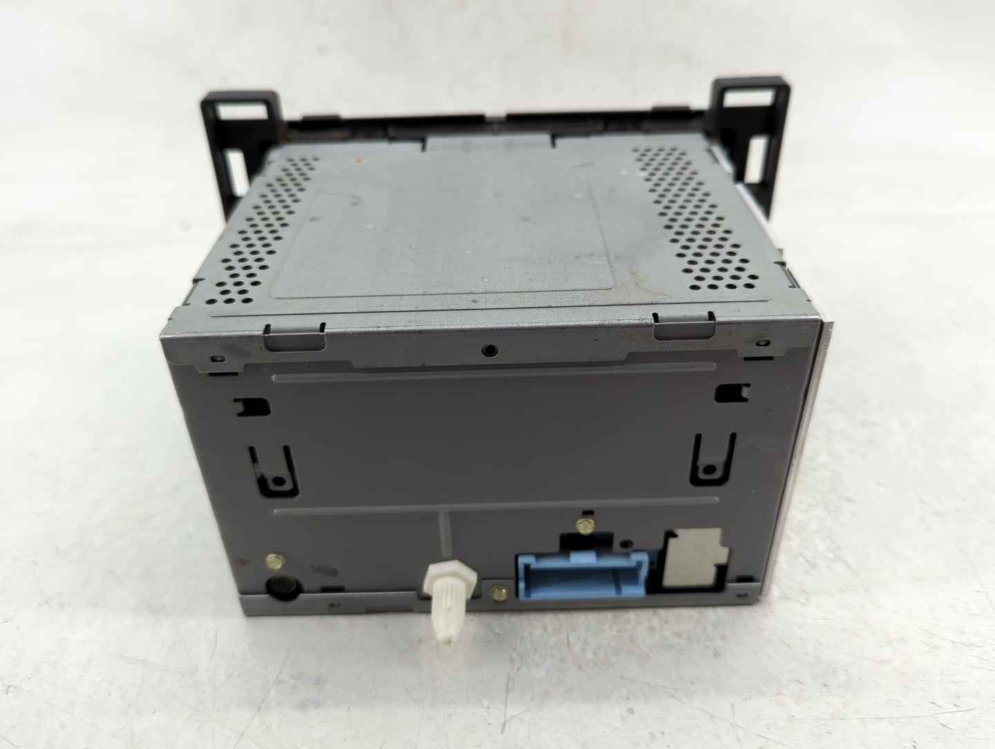 2006-2007 Pontiac G6 Radio AM FM Cd Player Receiver Replacement Fits Fits 2006 2007 OEM Used Auto Parts - Oemusedautoparts1.