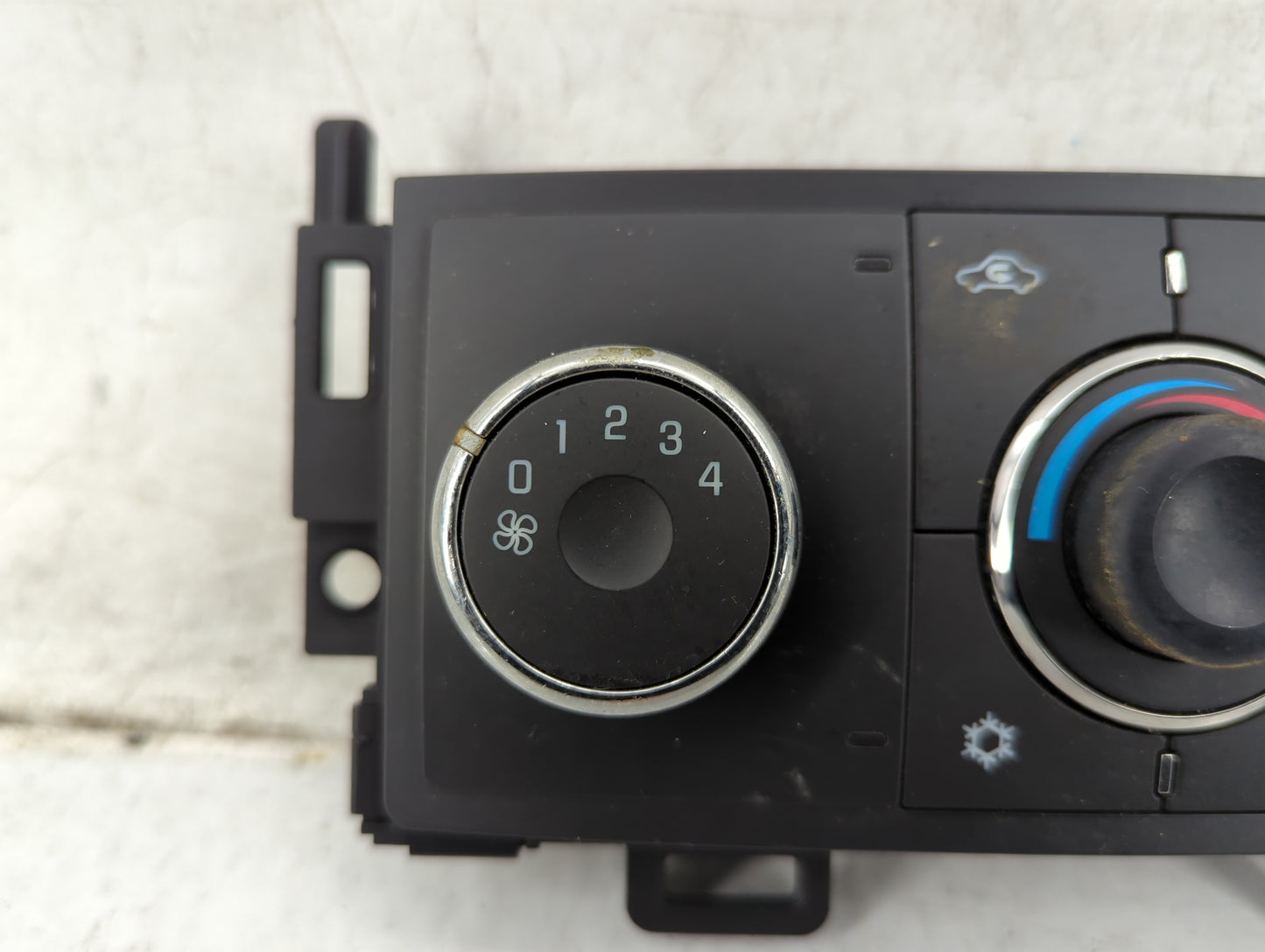 2009-2010 Pontiac G6 Climate Control Module Temperature AC/Heater Replacement Fits Fits 2009 2010 OEM Used Auto Parts - Oemu