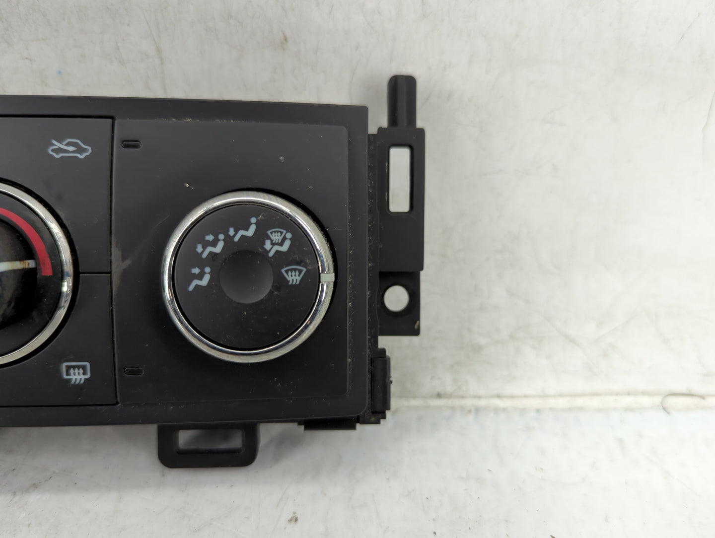 2009-2010 Pontiac G6 Climate Control Module Temperature AC/Heater Replacement Fits Fits 2009 2010 OEM Used Auto Parts - Oemu