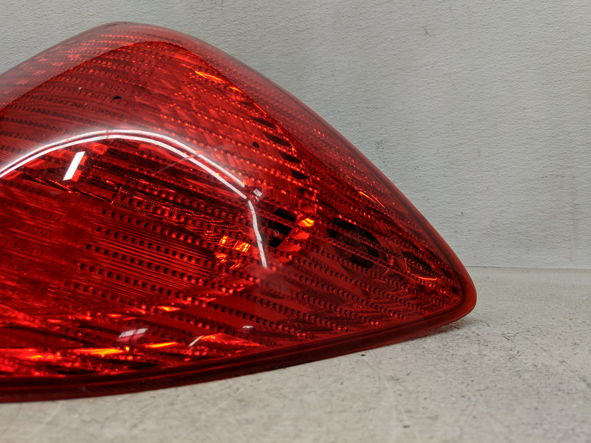 2005-2010 Pontiac G6 Driver Left Side Deck Lid Mounted Tail Light 993508 - Oemusedautoparts1.com