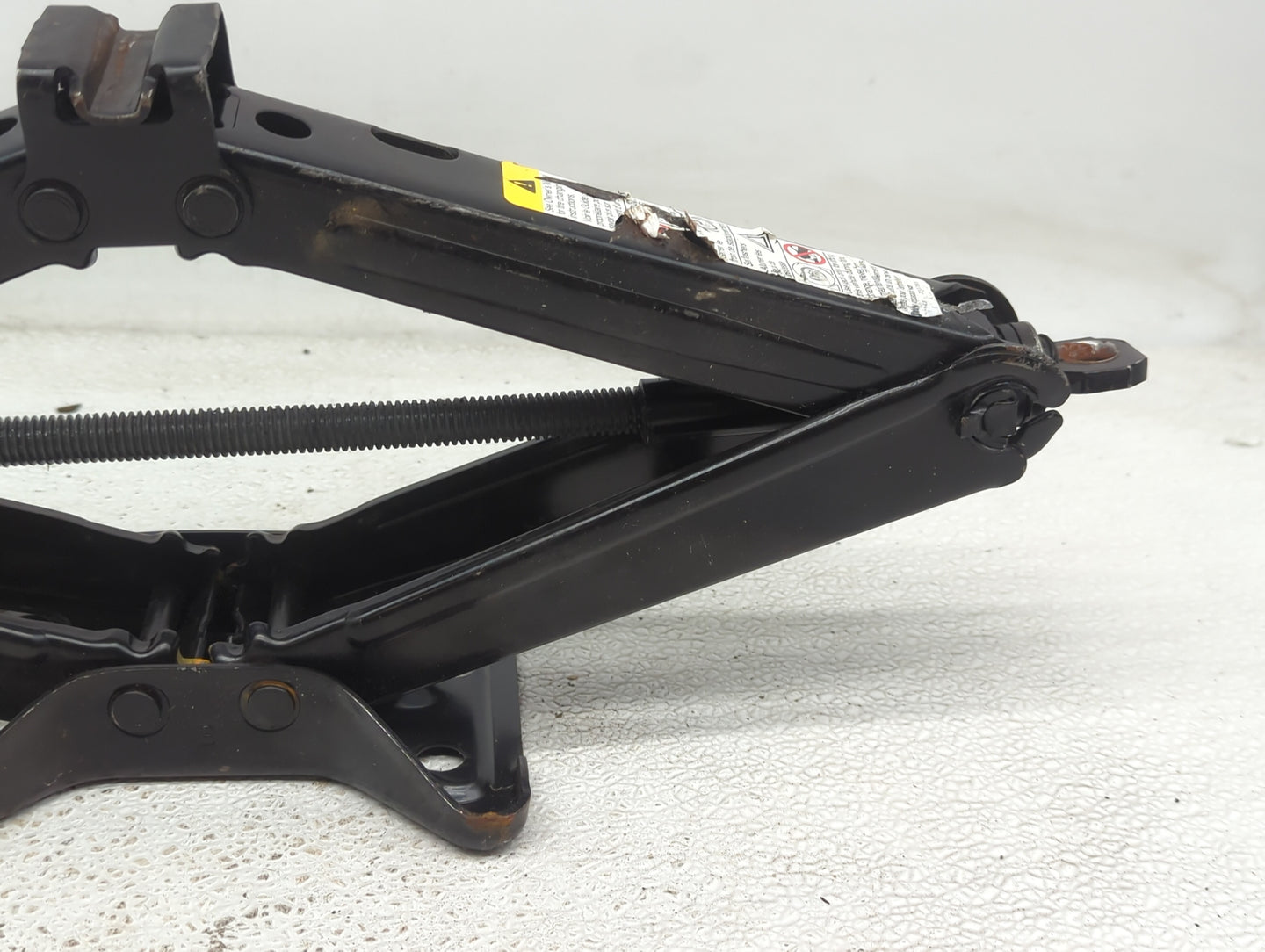 2008 Pontiac G8 Spare Scissor Car Jack - Oemusedautoparts1.com