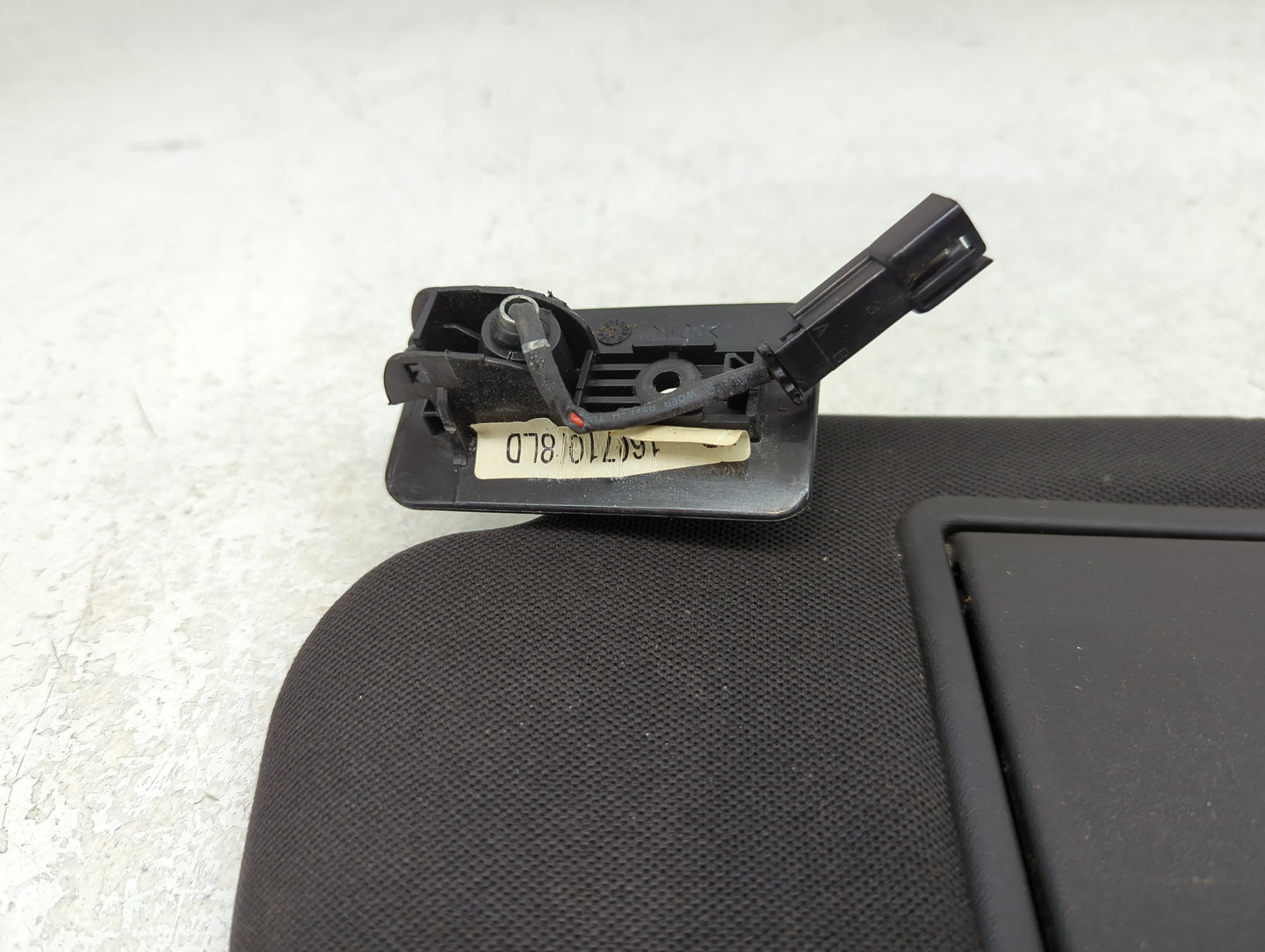 2008-2009 Pontiac G8 Sun Visor Shade Replacement Driver Left Mirror Fits Fits 2008 2009 OEM Used Auto Parts - Oemusedautopar