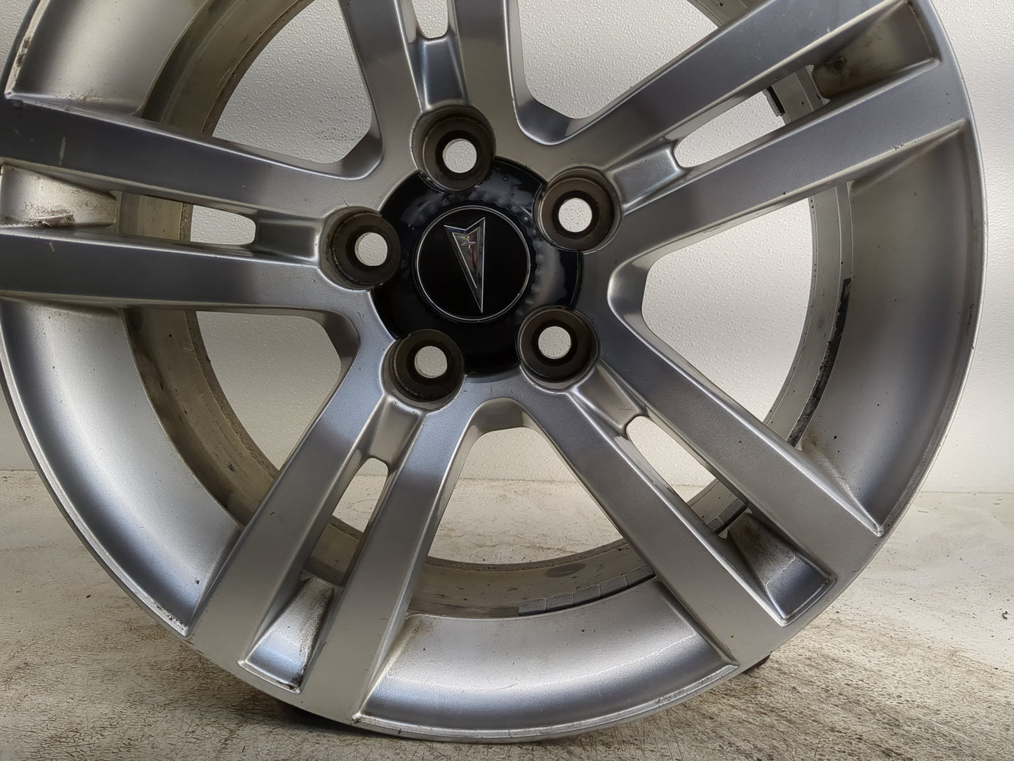 2008-2009 Pontiac G8 Oem Wheel Rim - Oemusedautoparts1.com