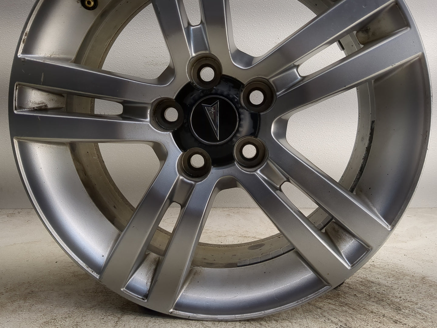 2008-2009 Pontiac G8 Oem Wheel Rim - Oemusedautoparts1.com