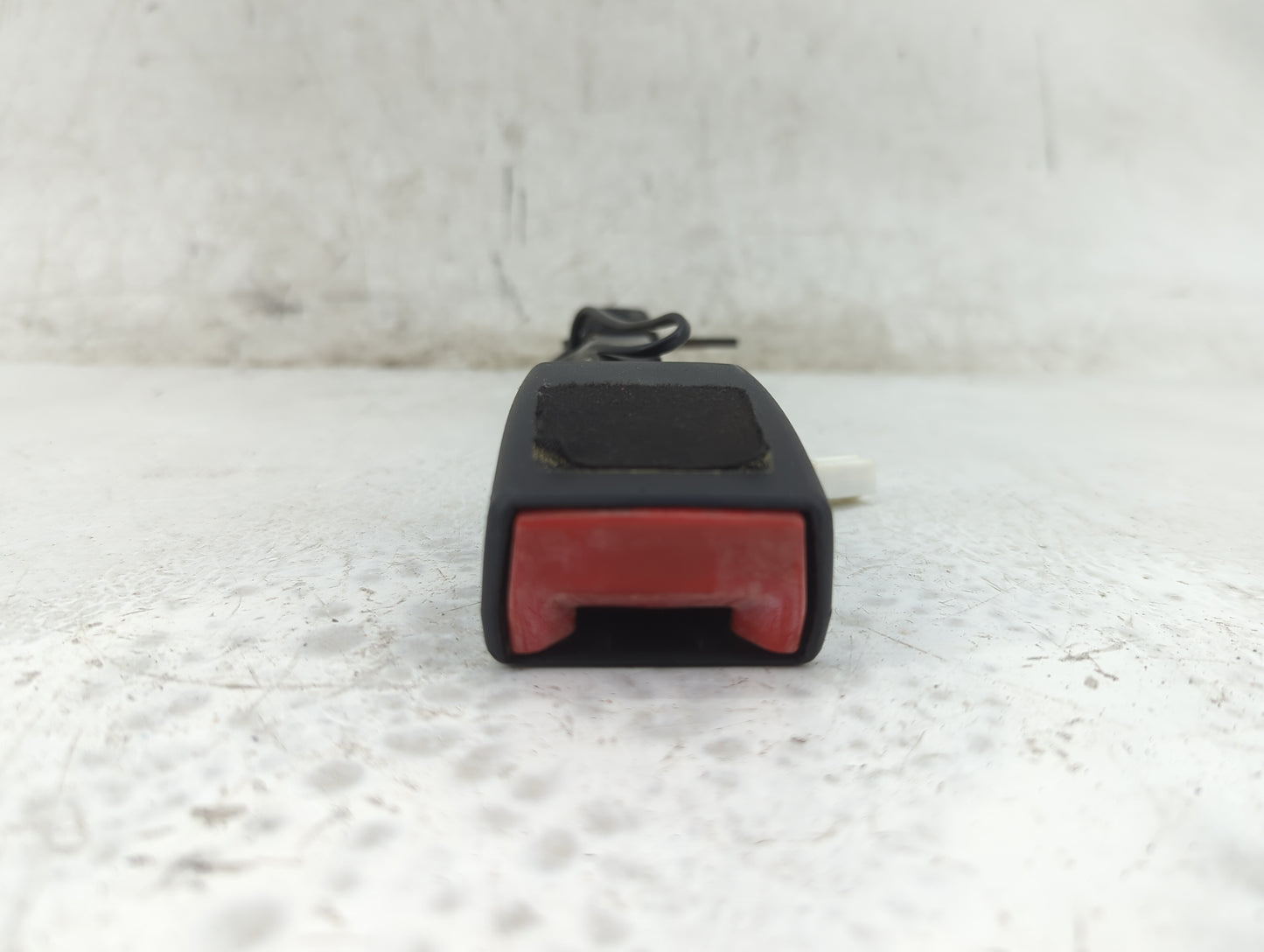 2008-2009 Pontiac G8 Driver Seatbelt Buckle 1324309 - Oemusedautoparts1.com