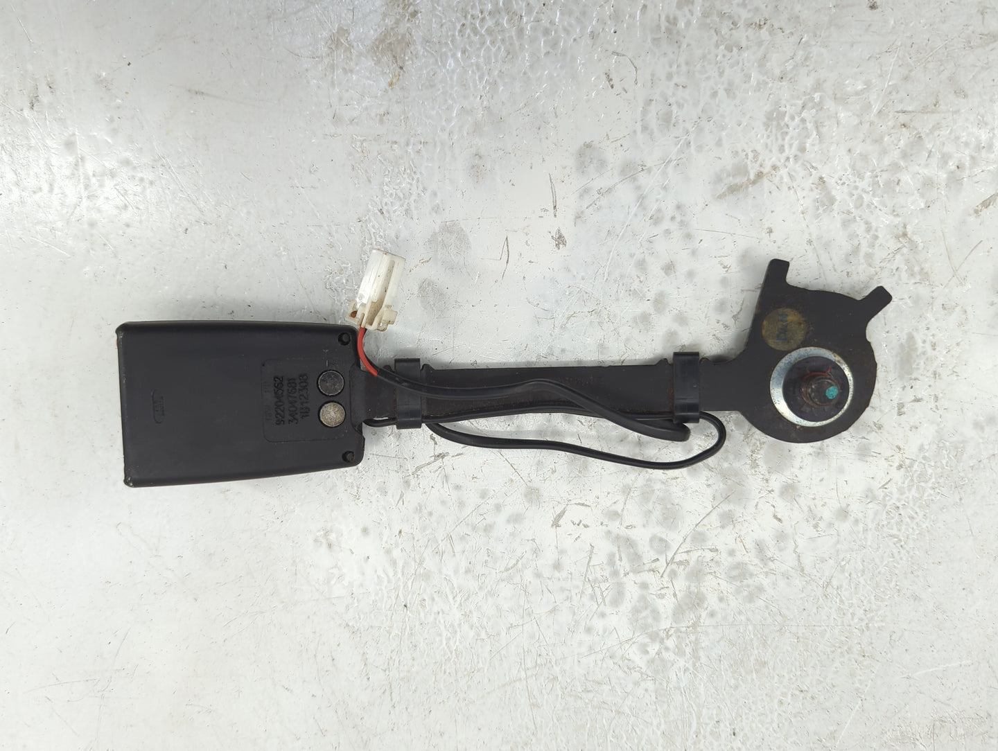 2008-2009 Pontiac G8 Driver Seatbelt Buckle 1324309 - Oemusedautoparts1.com