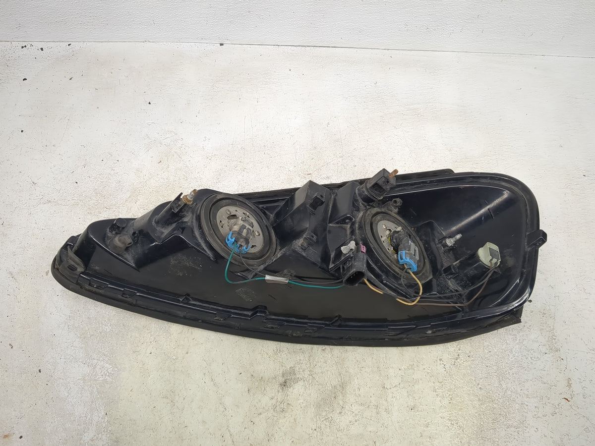 2004 Pontiac Grand Prix Passenger Right Oem Head Light Headlight Lamp 5036622 - Oemusedautoparts1.com