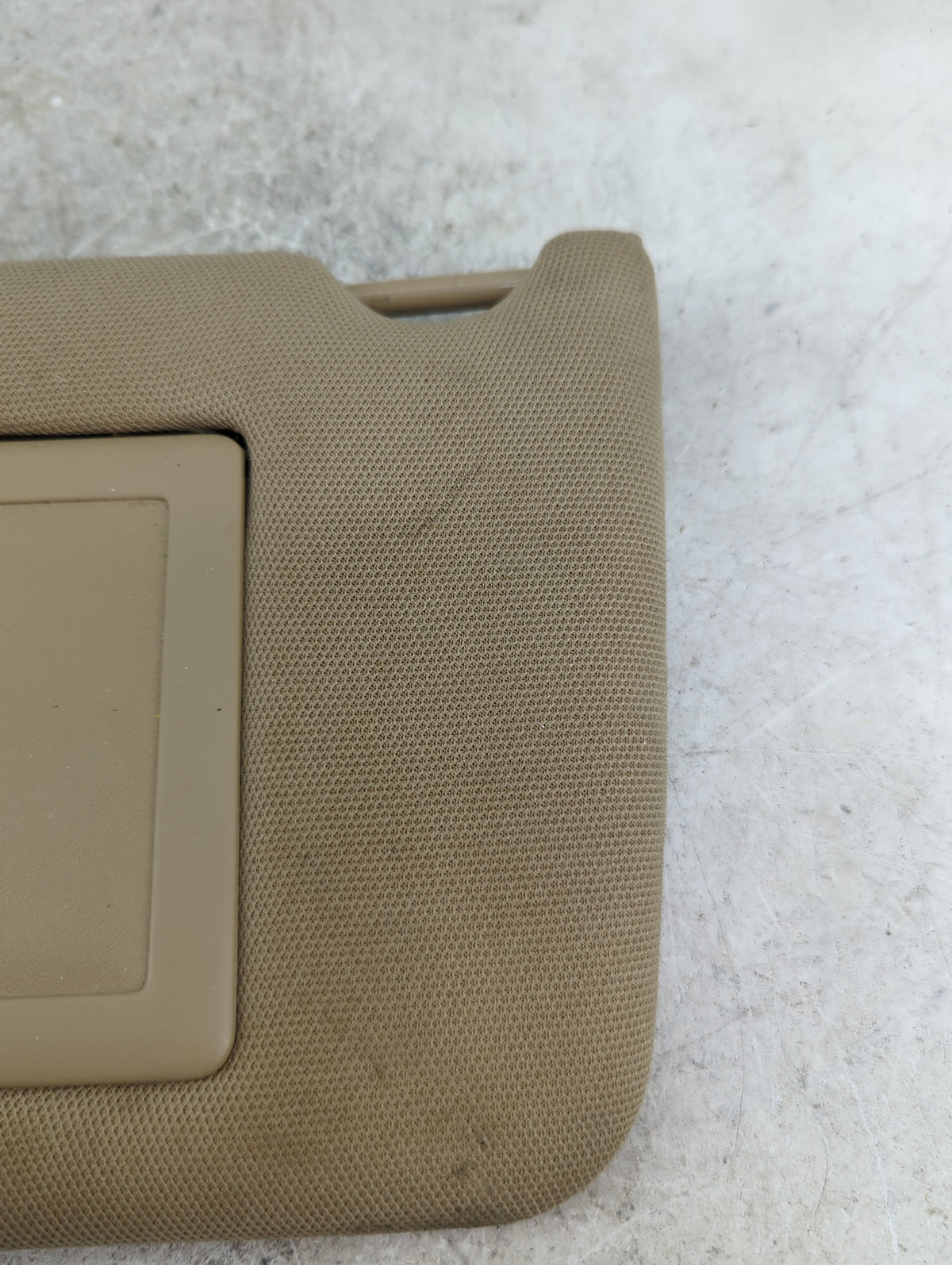 2005-2008 Pontiac Grand Prix Sun Visor Shade Replacement Passenger Right Mirror Fits Fits 2005 2006 2007 2008 OEM Used Auto 