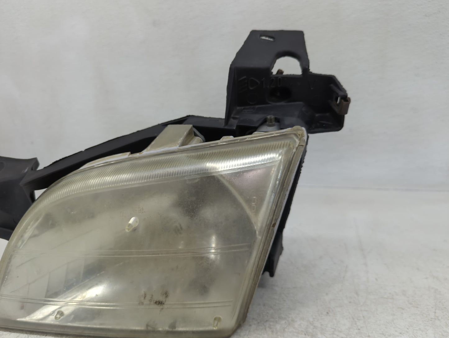 1999-2005 Pontiac Montana Driver Left Oem Head Light Headlight Lamp - Oemusedautoparts1.com