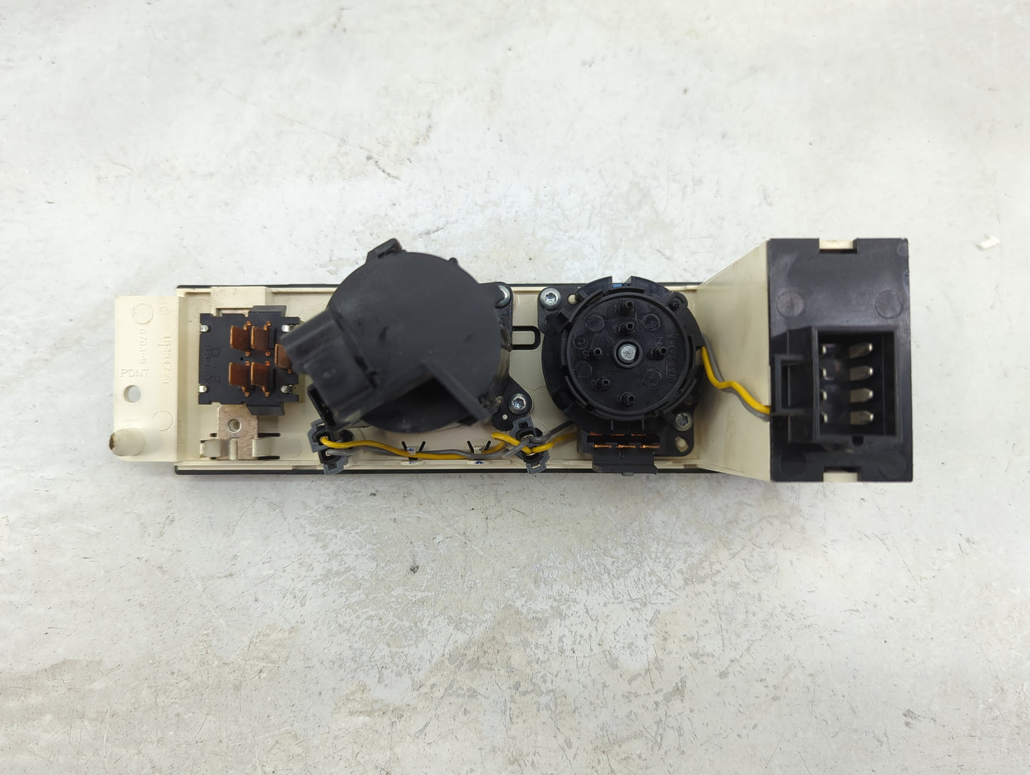 2000-2002 Pontiac Sunfire Climate Control Module Temperature AC/Heater Replacement Fits Fits 2000 2001 2002 OEM Used Auto Pa