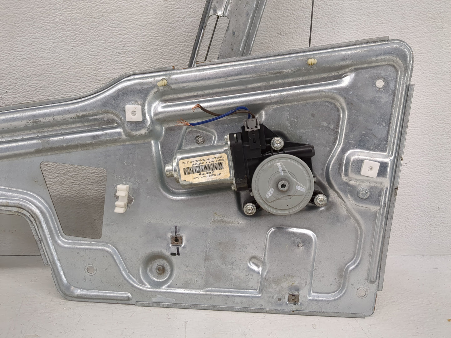 2006-2008 Pontiac Torrent Used Window Regulator Passenger Front - Oemusedautoparts1.com