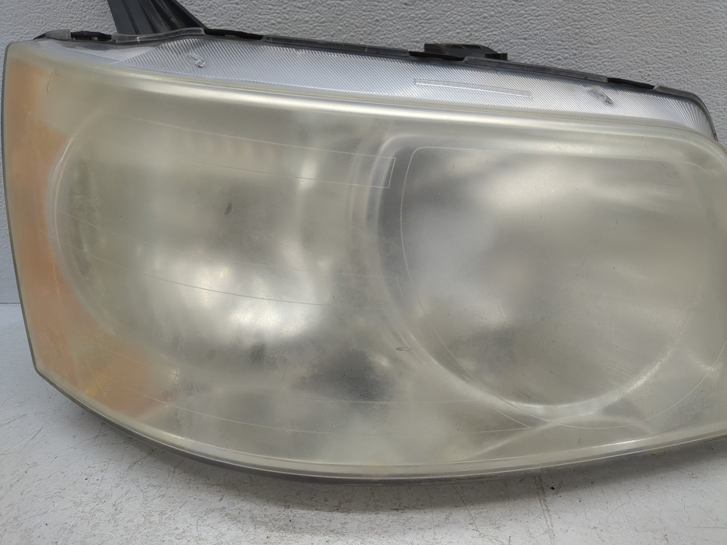 2006-2009 Pontiac Torrent Passenger Right Oem Head Light Headlight Lamp - Oemusedautoparts1.com
