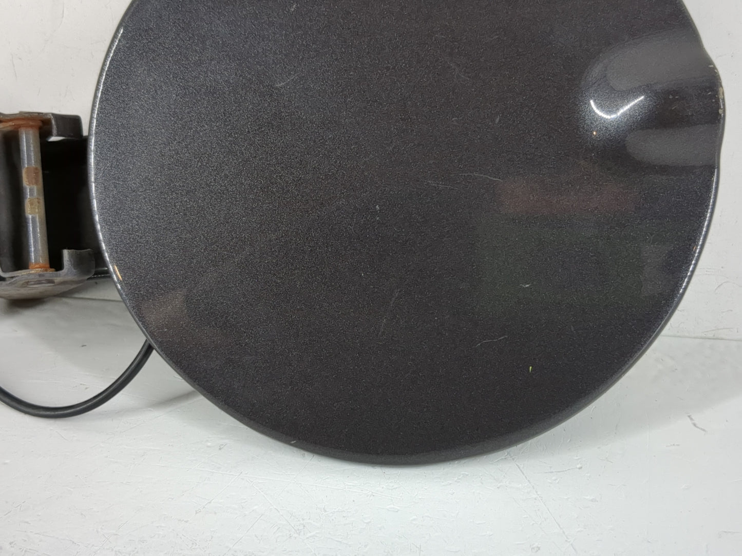 Pontiac Torrent Fuel Tank Door Lid Gas Tank - Oemusedautoparts1.com
