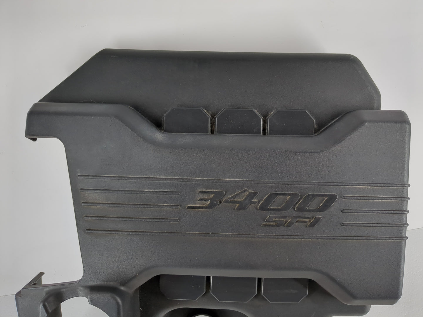 2008 Pontiac Torrent Engine Cover - Oemusedautoparts1.com