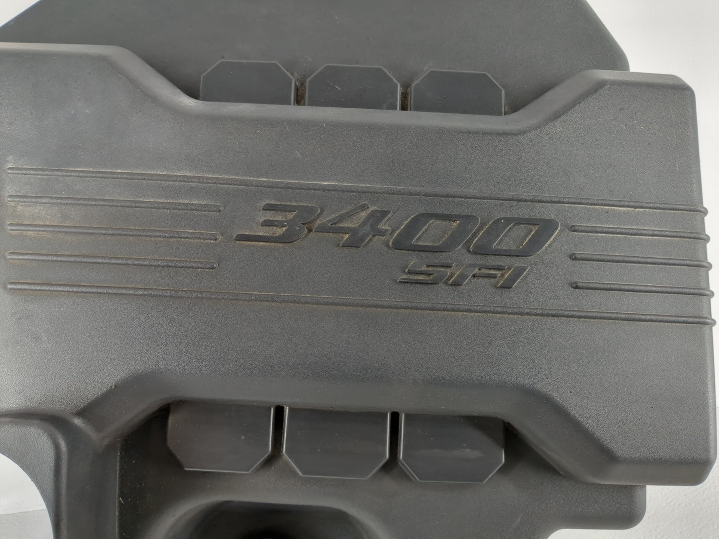 2008 Pontiac Torrent Engine Cover - Oemusedautoparts1.com