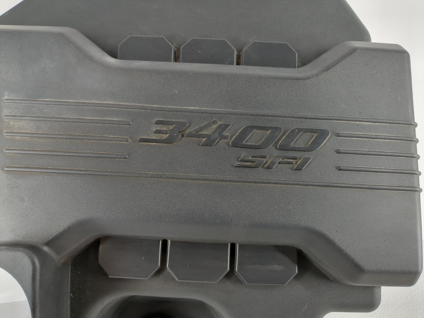 2008 Pontiac Torrent Engine Cover - Oemusedautoparts1.com